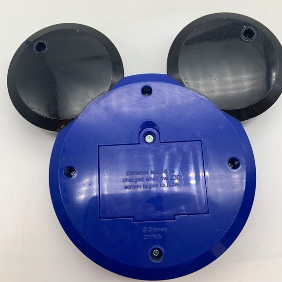 Disney The Wonderful World of Disney Character Trivia Electronic Handheld Game - Picture 12 of 14